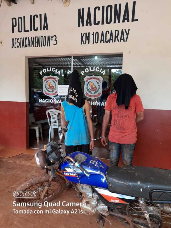 Paseaban en moto robada y terminaron detenidos