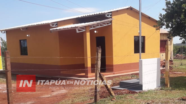 SE ENOJÓ PORQUE LO ECHARON DE CASA Y VOLVIÓ CON UN MACHETE