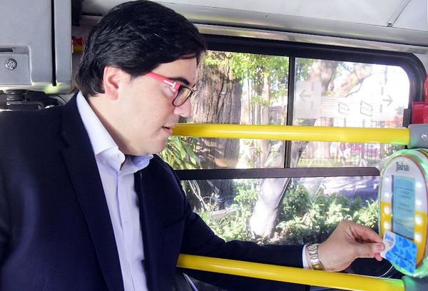 Billetaje electrónico: viceministro afirma que “hay optimismo” y no descarta que suba de combustible incida en precio del pasaje - A La Gran 7-30 - ABC Color