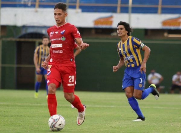 Vargas: «Al ver la repetición no me parece penal» | OnLivePy