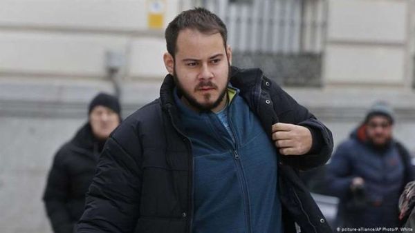 Rapero español se encierra para evitar detención por injurias a la Corona