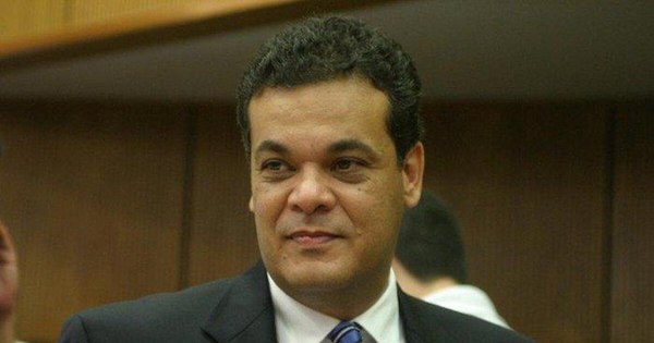 La Nación / COVID-19: El diputado Robert Acevedo estaría siendo trasladado de urgencia hasta el Ineram