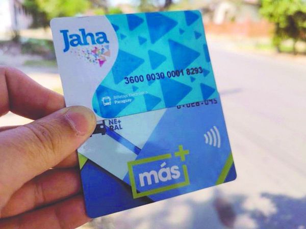 Esperan pico de ventas de tarjetas desde hoy