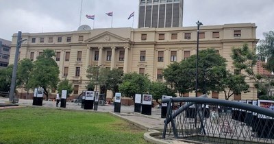 La Nación / BNF afirma que sumario del BCP no está dirigido a un cliente en particular