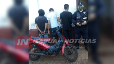 APREHENDEN A 3 PERSONAS Y RECUPERAN MOTOCICLETA HURTADA