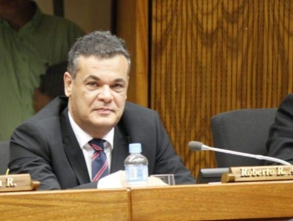 Robert Acevedo fue trasladado de urgencia a Asunción por covid · Radio Monumental 1080 AM
