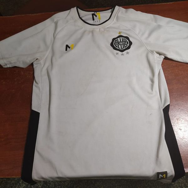 Cae supuesta empleada infiel que robó al futbolista Iván Torres - Nacionales - ABC Color