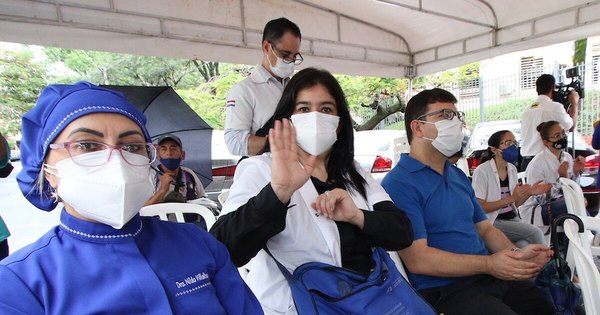 La Nación / Vacunación: Ya se inscribieron 28.000 trabajadores de la salud