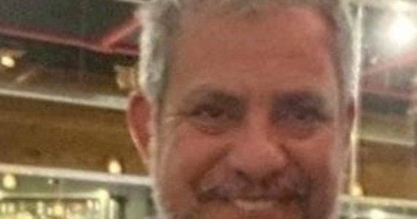 La Nación / Giménez aclara que no activa en política