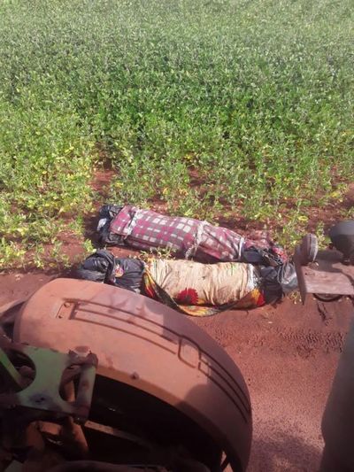 Dos cuerpos fueron encontrados al costado de un camino vecinal