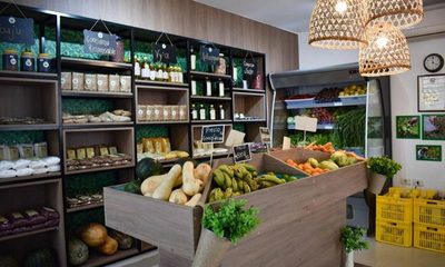 Red de comercialización facilita venta de productos beneficiando a varias familias
