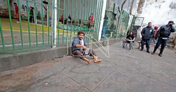 La Nación / Controlan amotinamiento en Tacumbú tras traslado de peligroso reo
