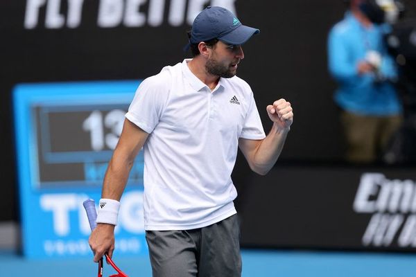 Karatsev hace historia y llega a semifinales - Tenis - ABC Color
