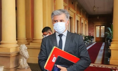 HOY / "Se harán cambios, esperando tener una solución" alega Giuzzió, tras la fuga de Roque "Py Guasu"