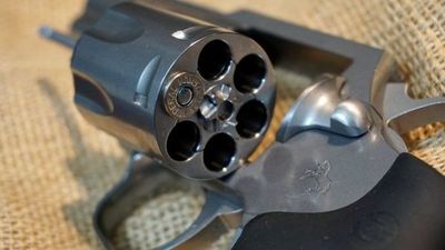 Fabricante checo compra marca de armas estadounidense Colt