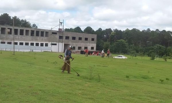Alistan escuelas públicas en Yguazú