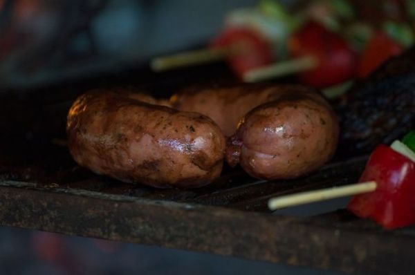 Se atragantó con un chorizo y murió asfixiado