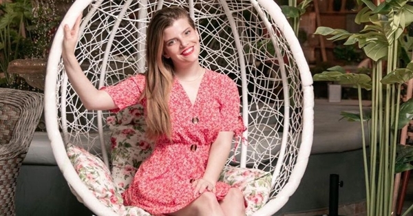 Sol Cartes imitó la popular intro de “La Comadre”