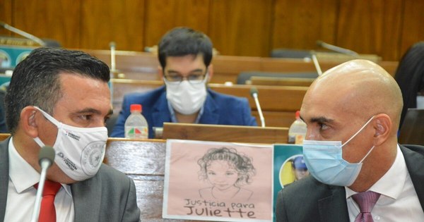 La Nación / Petta reclama limpiadores al Congreso, antes que explicar retorno a clases