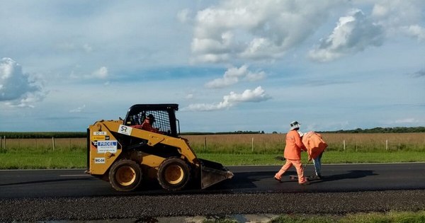 La Nación / Obra de rehabilitación de la Ruta PY01 ya llega hasta Misiones