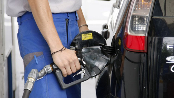 Emblemas privados de combustibles aumentan G. 400 en todos sus productos