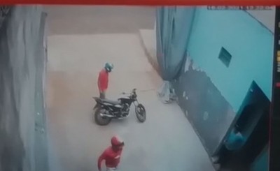 Motoasaltantes se llevan G. 20 millones tras asalto a Trafo