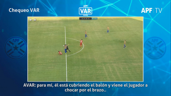 Luqueño-Nacional: la AVAR tuvo un criterio, pero entre Benítez y López pitaron penal