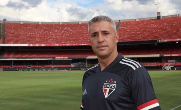 HOY / Hernán Crespo toma posesión del plantel de Sâo Paulo