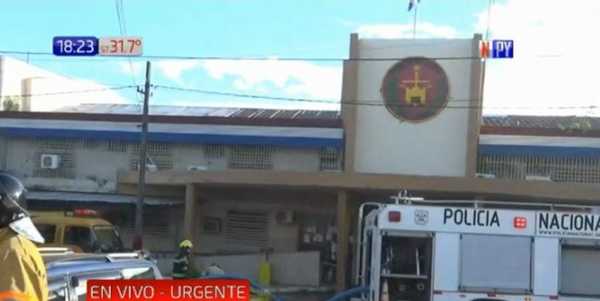 Descontrol en Tacumbú: Amotinamiento con toma de rehén | Noticias Paraguay