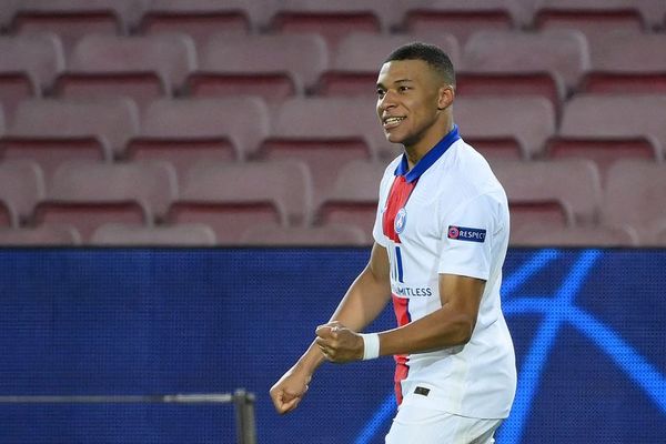 Mbappé lamina al Barcelona y acerca al PSG a cuartos - Fútbol - ABC Color