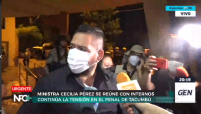 HOY / Defensor del Pueblo aparece en Tacumbú para pedir la renuncia de la ministra Pérez
