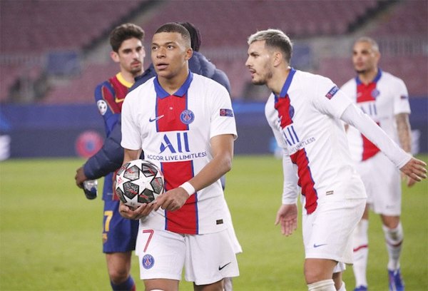 Crónica / Mbappé hundió al Barça