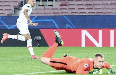 PSG golea a Barça - Fútbol - ABC Color