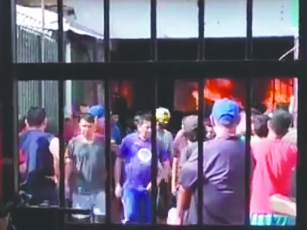 Sangriento motín: seis muertos, 3 decapitados
