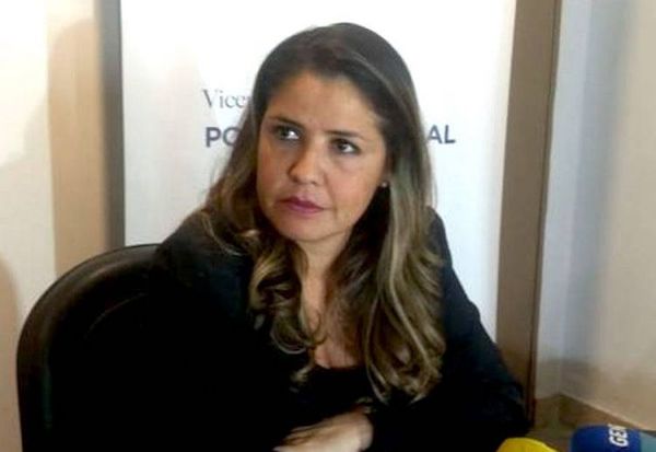 ¿Buscan cambiar a ministra?: Cecilia Pérez desconoce si amotinamiento fue o no un plan para apartarla del cargo