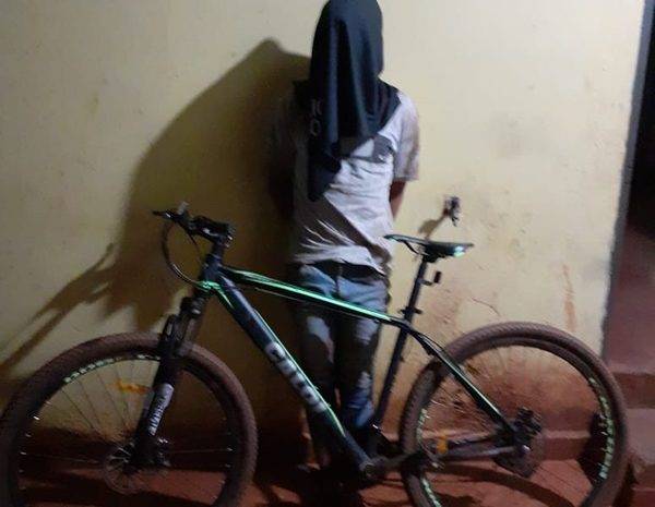 Detienen a joven que robó bicicleta