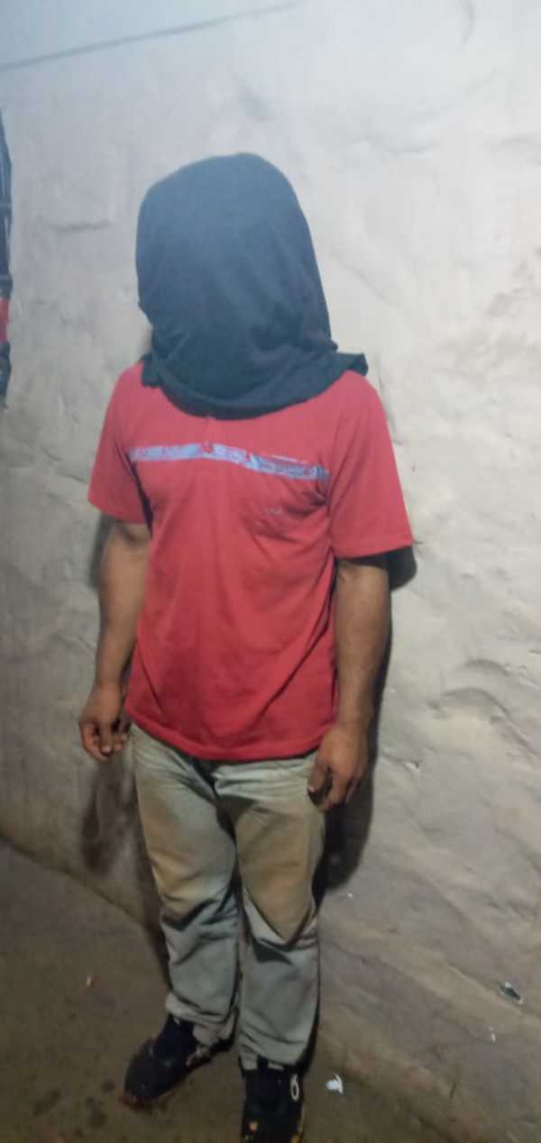 Detienen a depravado sexual por manosear a su hijastra de 11 años