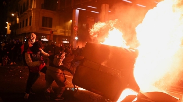 Noche de disturbios en España por la detención de Pablo Hasél | .::Agencia IP::.