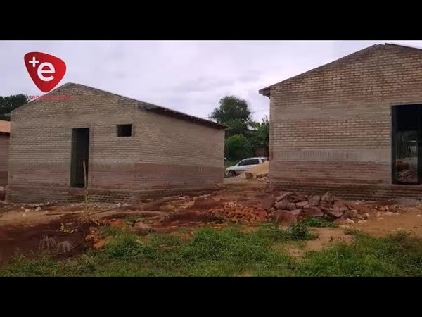 OBREROS DENUNCIAN SUP. NEGOCIADO CON LA CONSTRUCCIÓN DE VIVIENDAS SOCIALES EN TRINIDAD.
