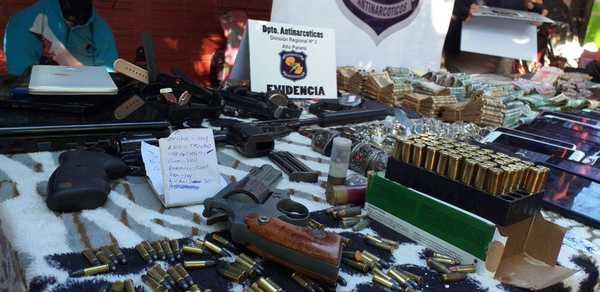 Incautaron armas, drogas y hubo cuatro detenidos en Hernandarias