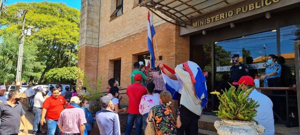 Exigen imputación del intendente de Independencia por falsificación de firmas - Nacionales - ABC Color
