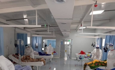 HOY / Terapia COVID-19 del Nacional requiere 280 pañales por día para 70 pacientes intubados