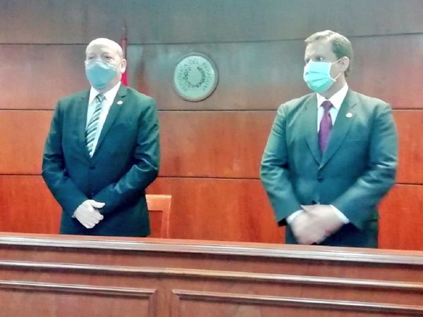 Ramírez no participó en elección en protesta por "selectividad política"