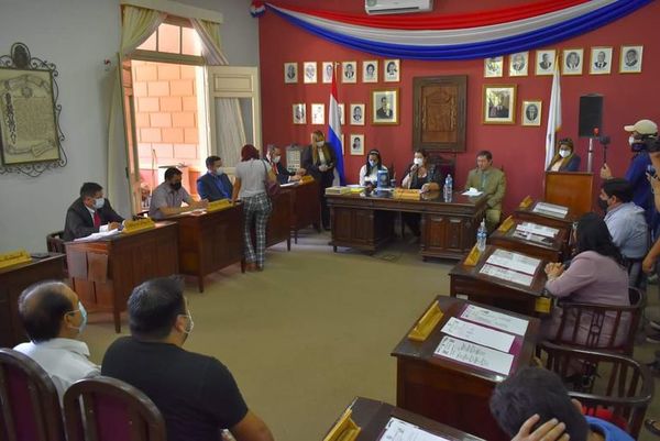 Cartistas dilatan convocatoria a juramento de edil suplente - Nacionales - ABC Color