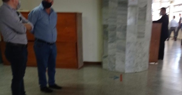 La Nación / Empo: jueza se opuso al sobreseimiento definitivo de directivos