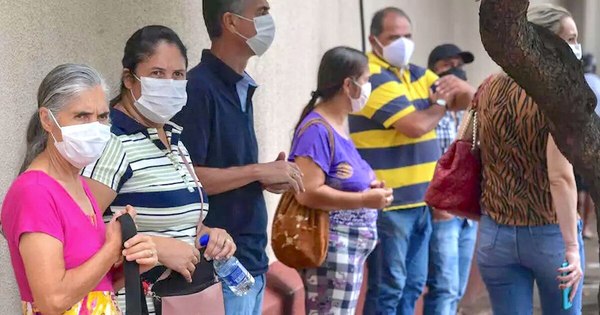 La Nación / Brasil inmunizará a una ciudad entera