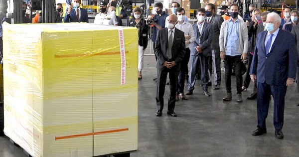 La Nación / Llegaron a Argentina 580 mil vacunas