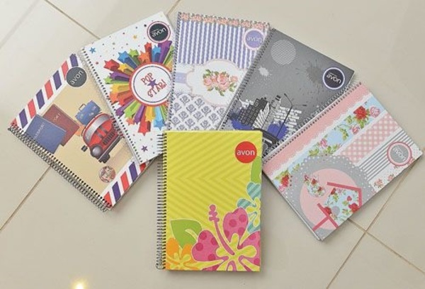 Cuadernos AVON presenta una colección que une generaciones | Ñanduti