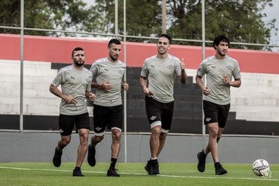 Crónica / “SE ESTÁN RELAJANDO”, HE’I