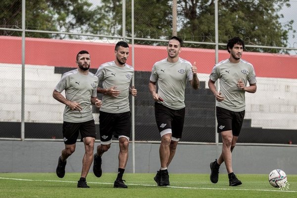 Crónica / “SE ESTÁN RELAJANDO”, HE’I